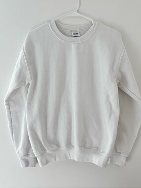 White Gildan Crewneck Sweatshirt